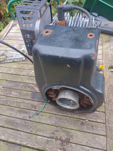 Qualcast 35s lawnmower engine - lawnmower,