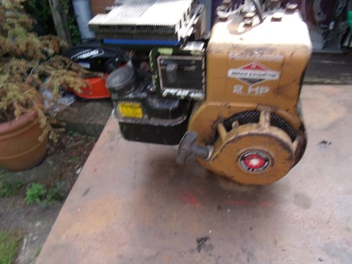 Briggs stratton 2hp - &,