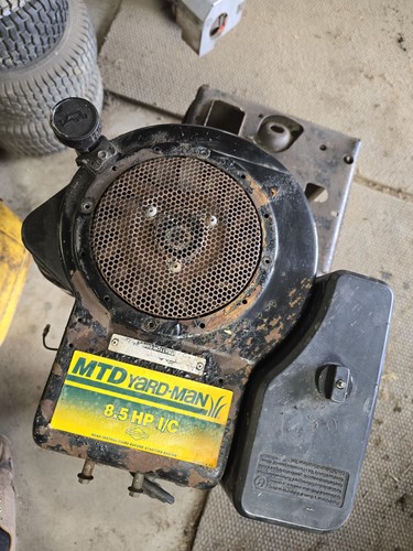 Briggs and stratton - and, ride